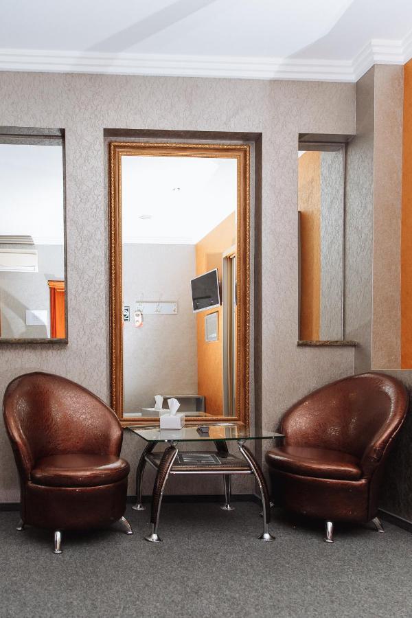 קייב Viktoriya Family Hotel Restaurant Complex מראה חיצוני תמונה
