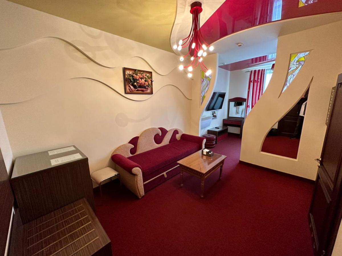 קייב Viktoriya Family Hotel Restaurant Complex מראה חיצוני תמונה